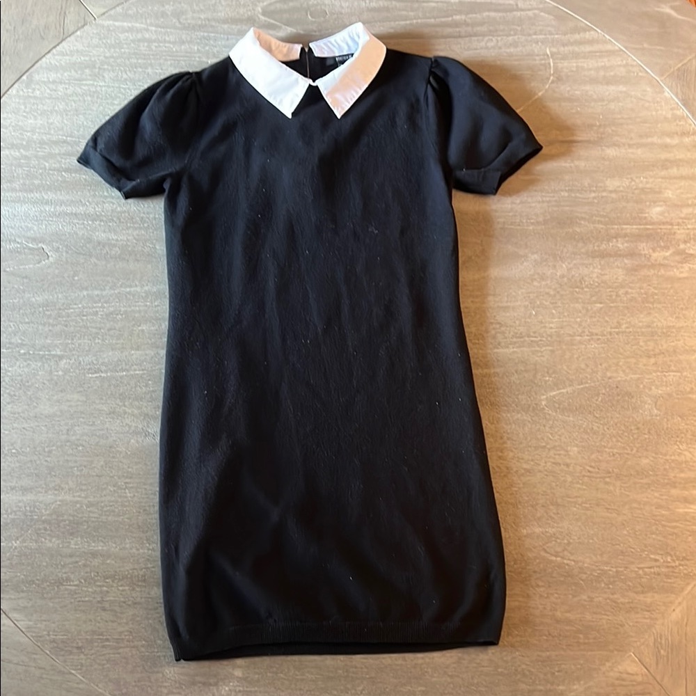 Forever 21 Black and White Garment